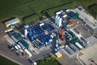 Erdgasbohrung wird einer Fracmaßnahme unterzogen (“Goldenstedt Z23″) Quelle: WEG Wirtschaftsverband Erdöl- und Erdgasgewinnung e.V.
